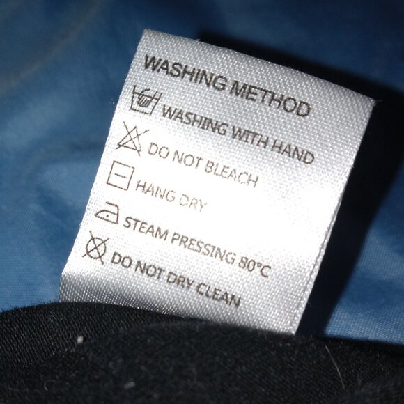 Women's Basic Half Sleeve V Neck T-Shirt - Picture 3 of 5